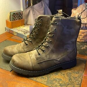 Camo Boots